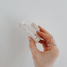 Load image into Gallery viewer, Tortoise Hair Claw Marble
