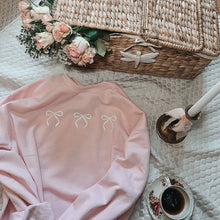 Load image into Gallery viewer, Bow Crewneck
