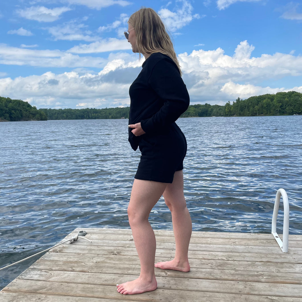 Simply Cozy Sweat Shorts in Black